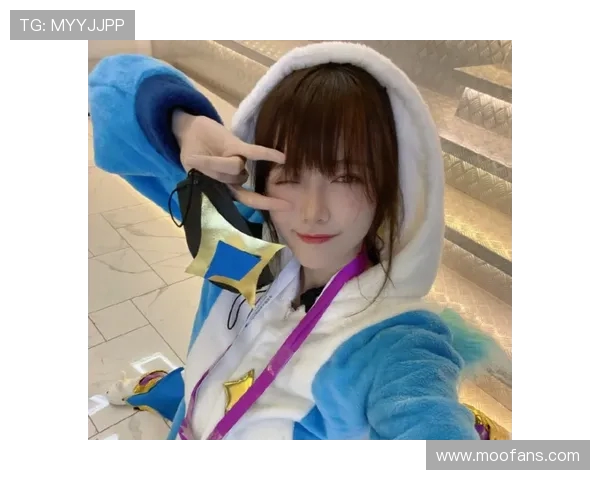 LOL主持骆歆为何被称驼子姐?王老二事件背后的职业起伏给我们什么启示? LOL主持骆歆为何被称驼子姐?王老二事件背后的职业起伏给我们什么启示?